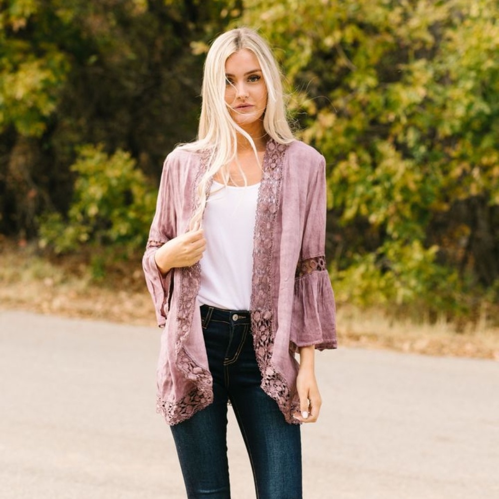 sold Kimberly Lace Trimmed Kimono In Mauve